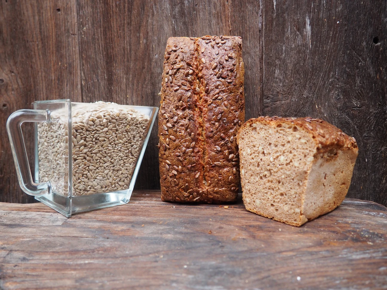 Roggenbrot mit Sonnenblumenkernen